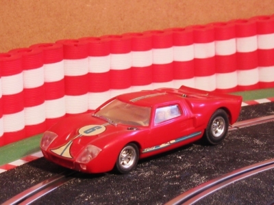Neldo.net picture of Scalextric Spain Ford GT (Color: red)