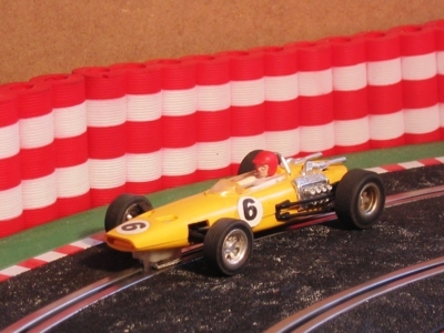 Neldo.net picture of Scalextric Spain BRM F1 (Color: yellow, Number 6)