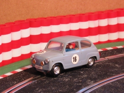 Neldo.net picture of Scalextric Spain SEAT 600 (Color: gray)