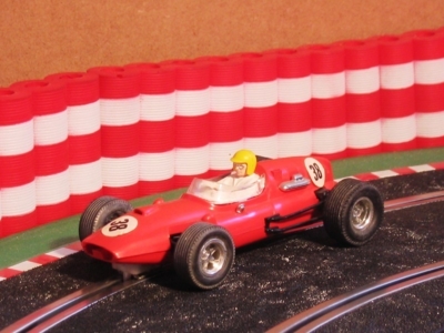 Neldo.net picture of Scalextric Spain Cooper Climax F1 (Color: red, Number 38)