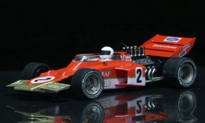Vanquish MG catalogue picture of Lotus 72 Gold Leaf