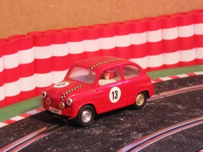 Neldo.net picture of Scalextric Spain SEAT 600 (Color: red)