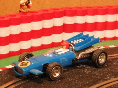 Neldo.net picture of Scalextric Spain Mclaren F1 (Color: blue, Number 24)