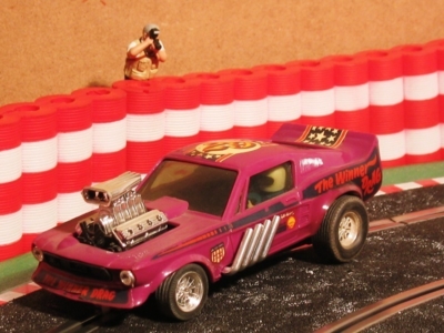 Neldo.net picture of Scalextric Spain Ford Mustang Dragster (Color: violet)