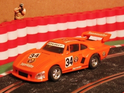 Neldo.net picture of Scalextric Spain Porsche 935 (Color: orange)