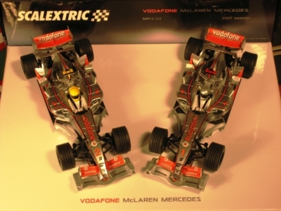 Pack 2 Vodafone Mclaren Mercedes F1