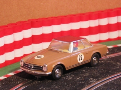 Neldo.net picture of Scalextric Spain Mercedes 250 SL (Color: brown, Roof: red)