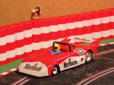 Neldo.net picture of Scalextric Spain Lola T-298 'Marlboro' S.R.S. Chasis 1Âª VersiÃ³n