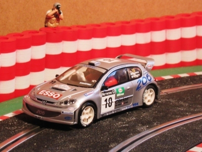 Neldo.net picture of Scalextric Spain Peugeot 206 WRC 'World Champion 2000'