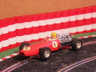 Neldo.net picture of Scalextric Spain Honda F1 (Color: red, Number 1)