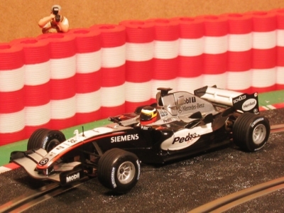 Neldo.net picture of Scalextric Spain Mclaren Mercedes MP4-20 'Pedro'