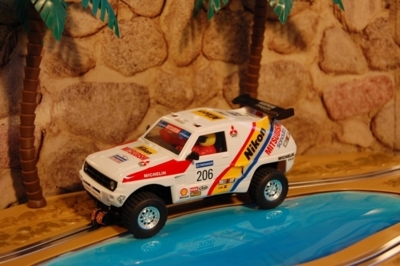 Neldo.net picture of Scalextric Spain Mitsubishi Pajero Vintage (blanco Con Adhesivos)