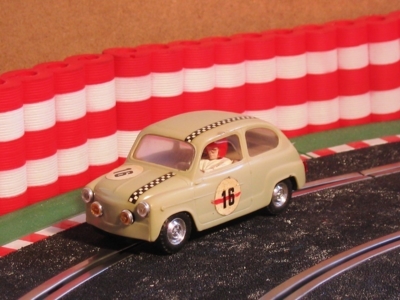 Neldo.net picture of Scalextric Spain SEAT 600 (Color: light green, Number 36)