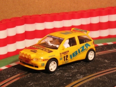 Neldo.net picture of Scalextric Spain SEAT Ibiza Con Faros