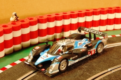 Neldo.net picture of Scalextric Spain Peugeot 908 HDI FAP 'Gene 2009'