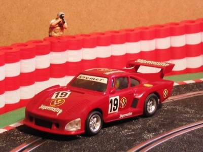 Neldo.net picture of Scalextric Spain Porsche 935 (Color: dark red)