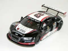 Audi R 8 LMS n33