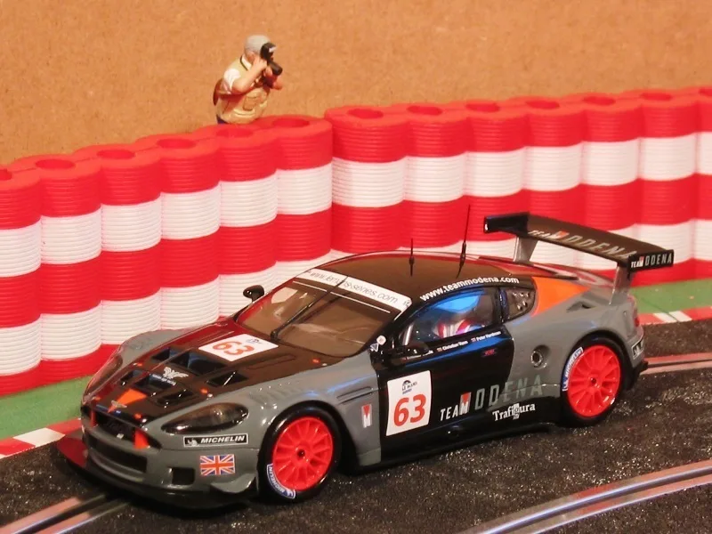 Neldo.net picture of Scalextric Spain Aston Martin DBR9