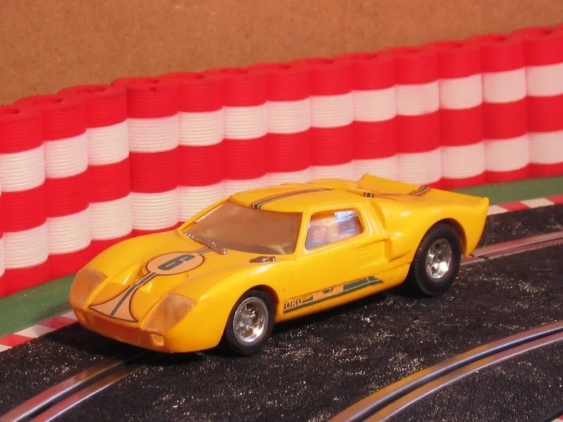 Neldo.net picture of Scalextric Spain Ford GT (Color: yellow)