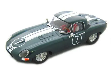 NINCO catalogue picture of Jaguar E-Type Roadster "Britisch Green"