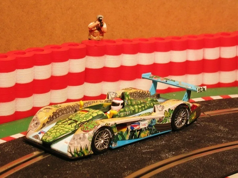 Neldo.net picture of Scalextric Spain Audi R8 'Cocodrilo'