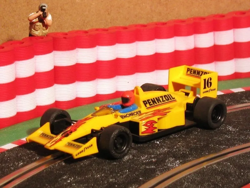 Neldo.net picture of Scalextric Spain McLaren F-1 'Indianapolis'