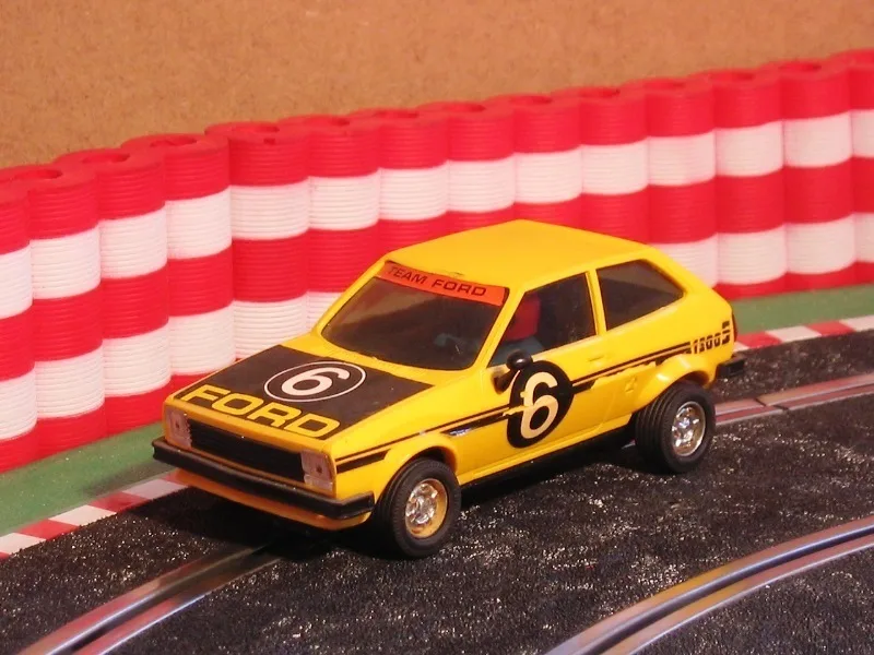 Neldo.net picture of Scalextric Spain Ford Fiesta (Color: yellow)